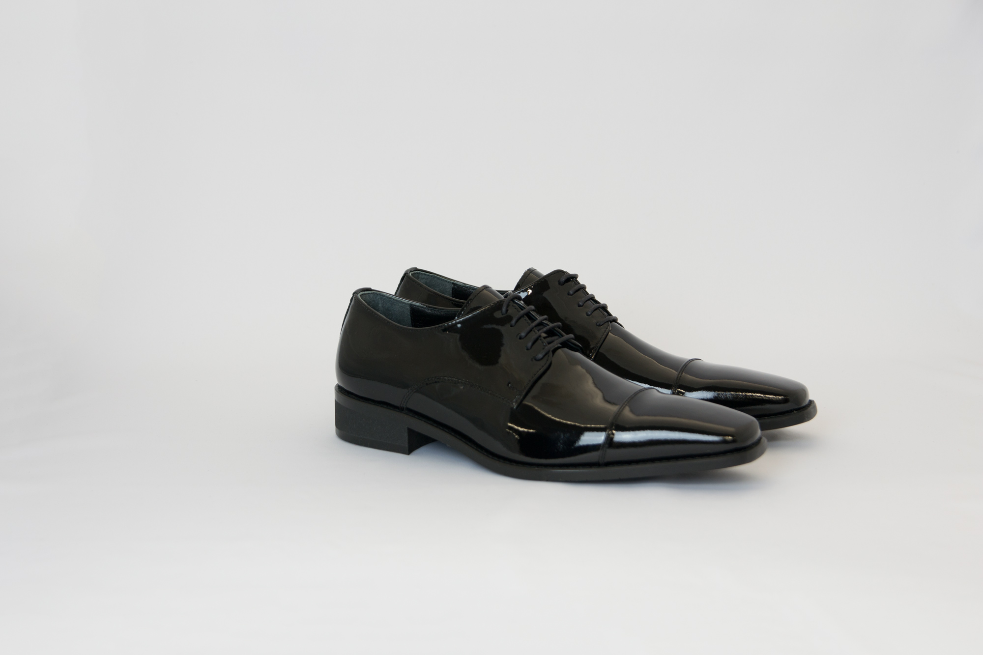 エナメルシューズWHITE&BLACK | KIRK MEN'S FORMAL aoyama / shinsaibashi / honolulu